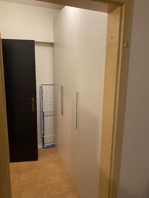 Adorable 1-Bedroom Guesthouse & Private Parking Place Velika Mlaka Екстериор снимка
